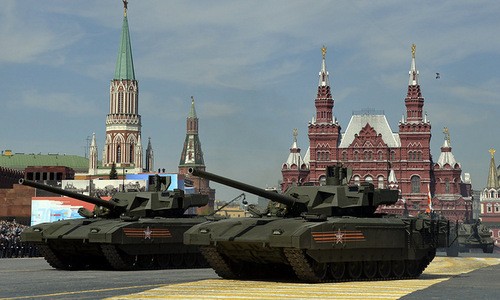 Siêu tăng T-14 Armata duyệt binh trên Quảng trường Đỏ năm 2017. Ảnh:Sputnik.