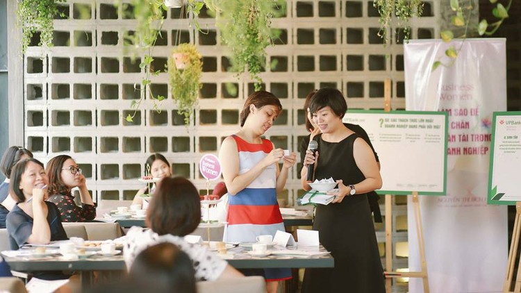 Một hội thảo về quản trị nhân sự dành cho nữ chủ doanh nghiệp do VPBank tổ chức