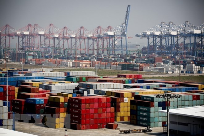 Container hàng hóa tại cảng Nansha, tỉnh Quảng Đông, Trung Quốc. (Nguồn: EPA/TTXVN)