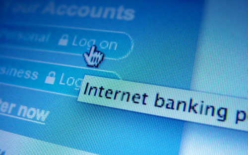 Khách hàng đăng ký dịch vụ internet banking được yêu cầu khai báo số điện thoại "chính chủ".