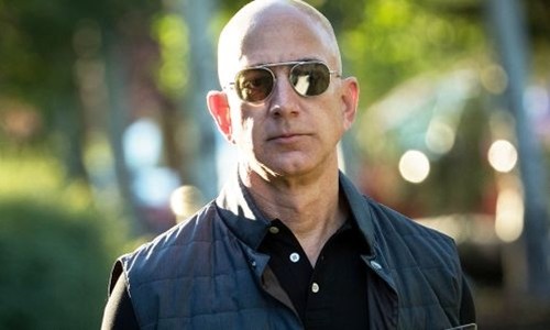 Ông chủ Amazon - Jeff Bezos trong một sự kiện năm ngoái. Ảnh:AFP