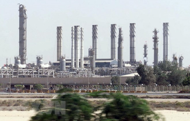 Toàn cảnh một nhà máy lọc dầu ở cảng Jubail, Saudi Arabia. (Ảnh: AFP/TTXVN)