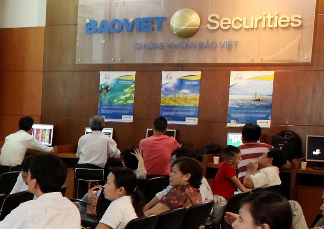 Một số nhân viên Công ty Chứng khoán Bảo Việt đã không kiểm tra, đối chiếu thông tin khách hàng theo đúng quy trình để Trần Minh Anh rút 3,4 tỷ đồng từ tài khoản của bà Bùi Thị Minh 