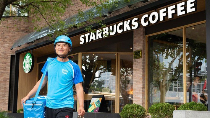 Hiện Starbucks có 3.400 cửa hàng tại Trung Quốc và dự định tăng gấp đôi vào năm 2022 - Ảnh: SCMP.