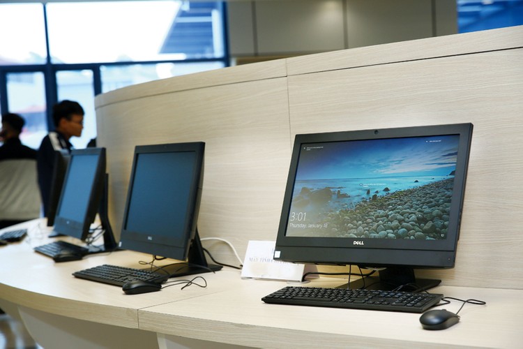Gói thầu số 04 Mua sắm tập trung 375 bộ máy vi tính để bàn do Trung tâm Dịch vụ tài chính công tỉnh Cà Mau làm bên mời thầu