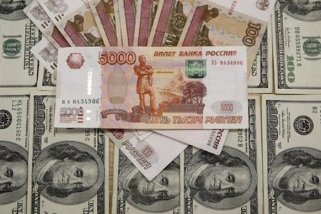 Bộ công nghiệp Nga xem xét thanh toán bằng đồng nội tệ. (Nguồn: Economic Wire)