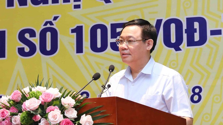Phó Thủ tướng Vương Đình Huệ yêu cầu Ngân hàng Nhà nước phát huy vai trò đầu mối, kịp thời phát hiện các vướng mắc trong xử lý nợ xấu