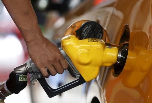 Giá dầu châu Á vẫn tăng bất chấp lời kêu gọi của Tổng thống Mỹ. Ảnh: Reuters