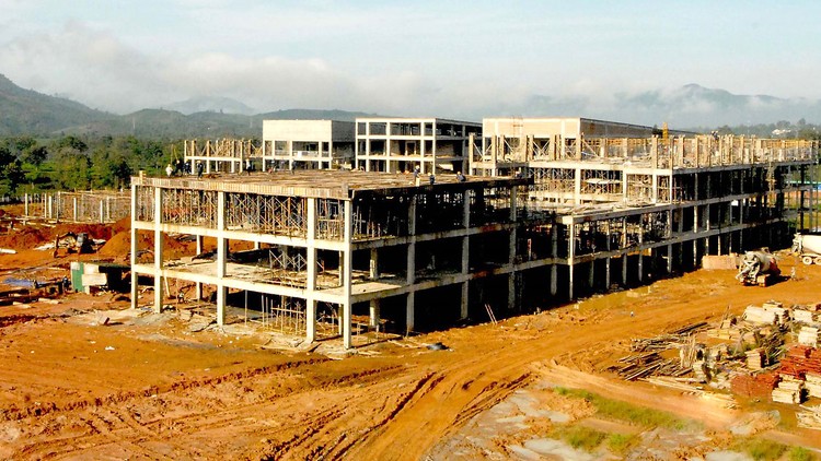 Thanh tra phát hiện có 2 gói thầu thuộc Dự án Đầu tư xây dựng công trình Bệnh viện II Lâm Đồng được nghiệm thu, thanh toán chưa đúng với thực tế thi công. Ảnh: Đoàn Kiên