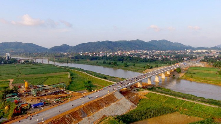 Dự án Đầu tư xây dựng Cầu Hiếu 2 và đường hai đầu cầu, thị xã Thái Hòa, tỉnh Nghệ An được triển khai theo hình thức BT
