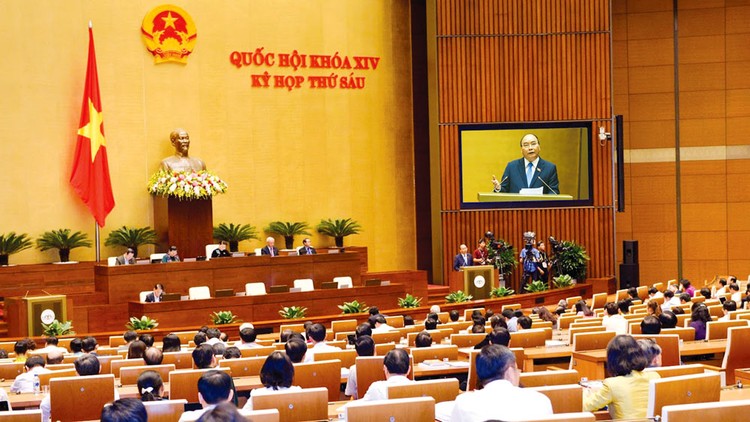 Thủ tướng Chính phủ Nguyễn Xuân Phúc phát biểu tại Quốc hội ngày 1/11/2018. Ảnh: Quang Khánh