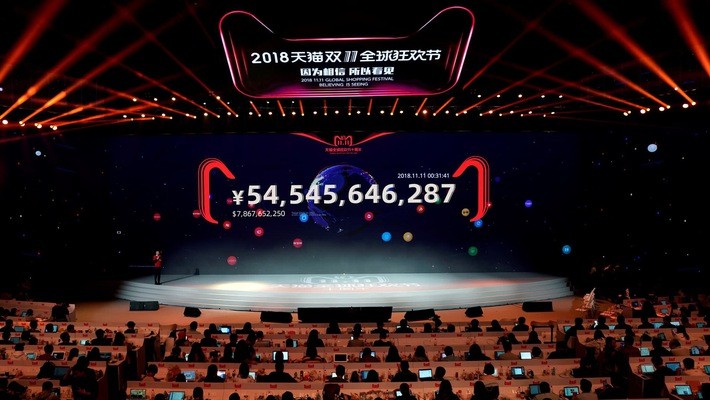 Màn hình theo dõi doanh thu ngày lễ mua sắm Singles' Day của Alibaba.
