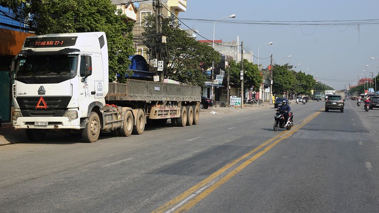 Hai gói thầu xây dựng đường tại huyện Thủy Nguyên có tổng giá trúng thầu hơn 530 tỷ đồng. Ảnh: Nhã Chi