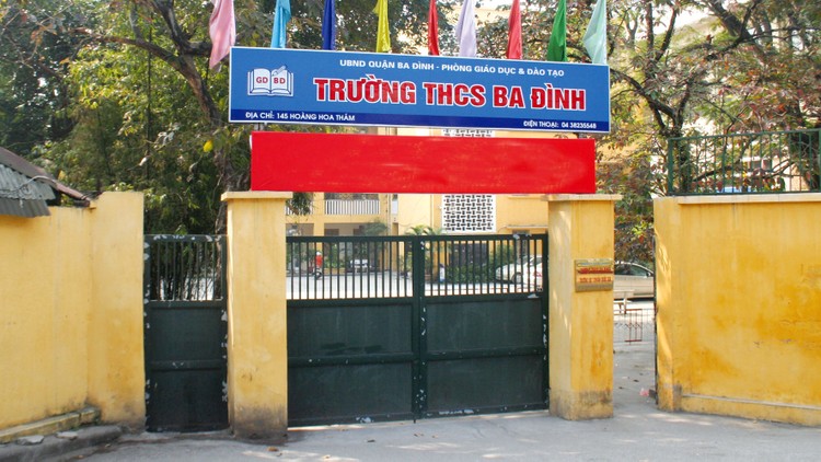 Việc phát hành hồ sơ yêu cầu tại các trường THCS Ba Đình, Tiểu học Ba Đình, THCS Phan Chu Trinh và THCS Mạc Đĩnh Chi ở Hà Nội đang bị nhà thầu khiếu nại. Ảnh: NC st