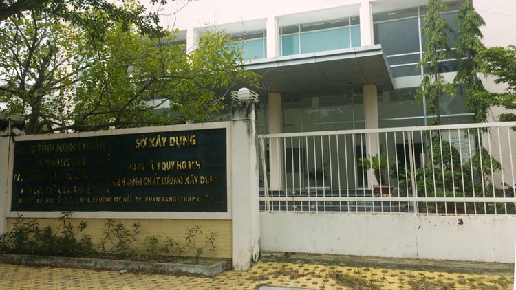 Nhà thầu phản ánh dù thường xuyên có mặt tại Ban QLDA ĐTXD các công trình dân dụng và công nghiệp tỉnh Ninh Thuận từ 27/12/2018 đến 10/1/2019 vẫn chưa mua được HSMT