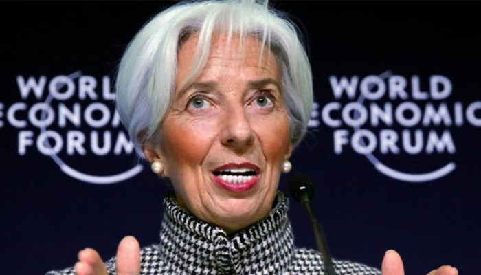Tổng giám đốc IMF, bà Christine Lagarde, trong cuộc họp báo ở Davos ngày 21/1 - Ảnh: Reuters.