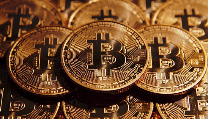 Giá tiền ảo Bitcoin đã thấp hơn chi phí “đào”