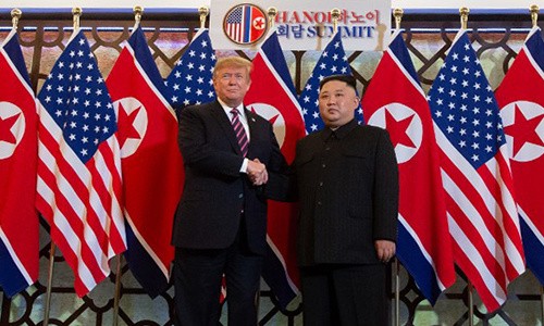 Những hình ảnh ấn tượng trong cuộc gặp của lãnh đạo Mỹ - Triều tại Hà Nội