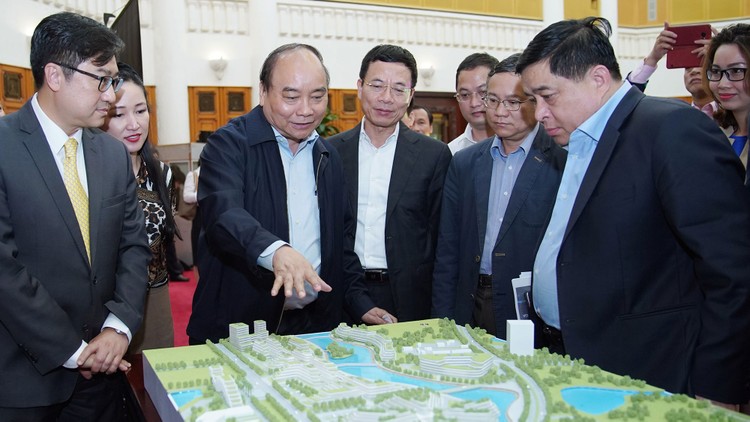 Thủ tướng Nguyễn Xuân Phúc khẳng định, Chính phủ sẽ làm hết sức mình để ủng hộ Trung tâm Đổi mới sáng tạo quốc gia. Ảnh: Hiếu Nguyễn