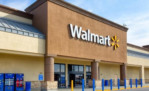Tập đoàn bán lẻ hàng đầu thế giới (Walmart) cảnh báo lệnh áp thuế của Mỹ khiến người tiêu dùng “gánh” chi phí cao hơn. Ảnh minh họa: Reuters