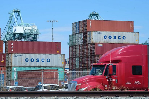 Container tại cảng biển ở Long Beach (California, Mỹ). Ảnh:AFP