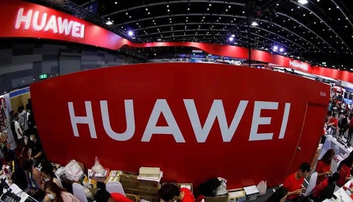 Huawei đang đương đầu sức ép lớn từ Mỹ - Ảnh: Reuters.