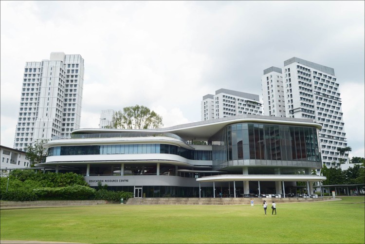 10 trường đại học hàng đầu sản sinh giới siêu giàu châu Á - Thái Bình Dương