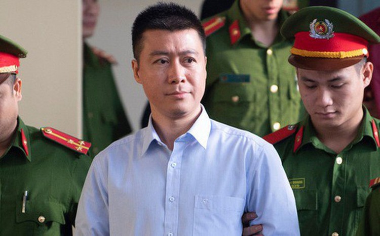 Tòa án Nhân dân cấp cao tại Hà Nội đã kiến nghị điều tra làm rõ việc đưa hối lộ trong vụ án Nguyễn Văn Dương, Phan Sào Nam và đồng bọn tổ chức đánh bạc, nhưng vẫn chưa có kết quả. Ảnh: NC st