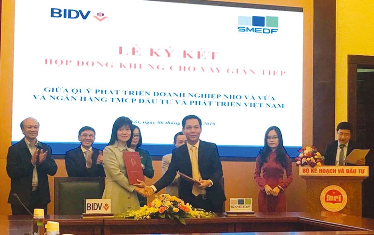 Lễ ký kết Hợp đồng khung cho vay gián tiếp giữa Quỹ Phát triển doanh nghiệp nhỏ và vừa và Ngân hàng BIDV