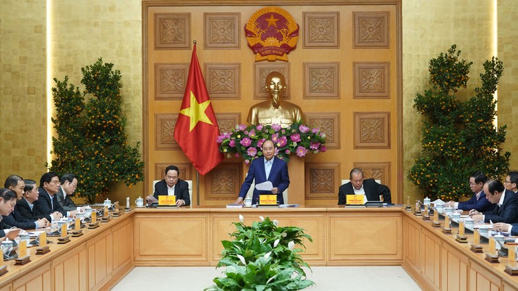 Thủ tướng Nguyễn Xuân Phúc chủ trì phiên họp toàn thể thứ 6 của Tiểu ban Kinh tế - Xã hội của Đại hội Đảng lần thứ XIII. Ảnh: Hiếu Nguyễn