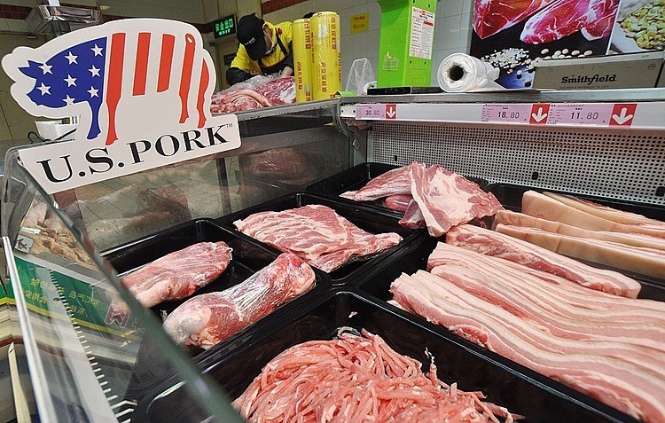 Thịt heo Mỹ bày bán ở Trịnh Châu, Trung Quốc.Ảnh: VCG
