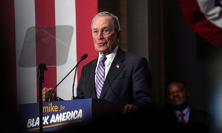 Tỷ phú Michael Bloomberg trong buổi vận động tranh cử ở Houston.Ảnh: Reuters
