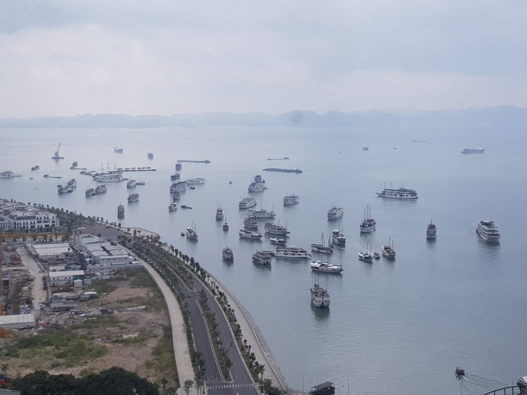 Tuyến đường ven biển từ Quảng Ninh đến Nghệ An được đầu tư đồng bộ sẽ có tác động lan tỏa, thúc đẩy liên kết vùng. Ảnh: Minh Thư