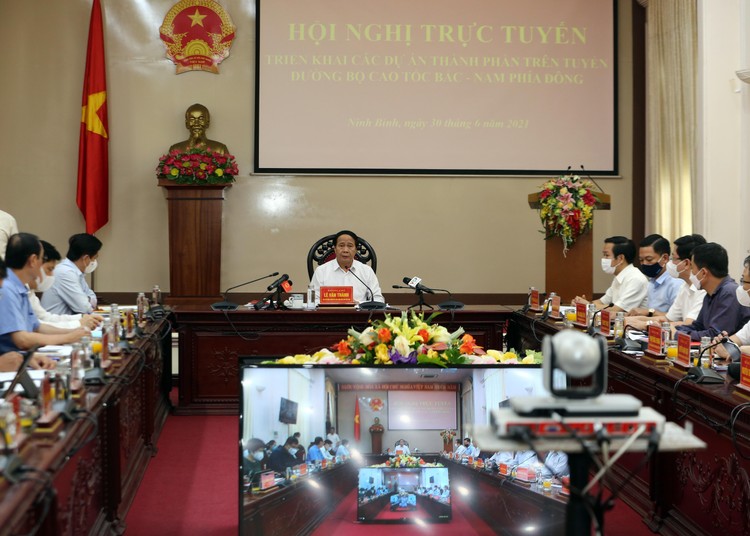 Phó Thủ tướng Lê Văn Thành chủ trì Hội nghị. Ảnh: VGP