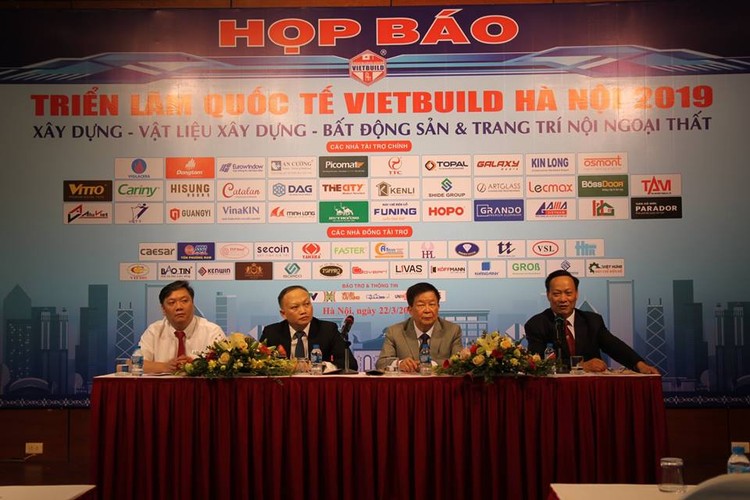 Vietbuild Hà Nội 2019 thu hút 161 doanh nghiệp và các tập đoàn nước ngoài. Ảnh: Bích Thủy