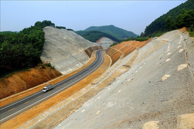 Quảng Trị đề xuất đầu tư xây dựng cao tốc Cam Lộ - Lao Bảo với tổng mức khoảng 7.700 tỷ đồng theo hình thức PPP
