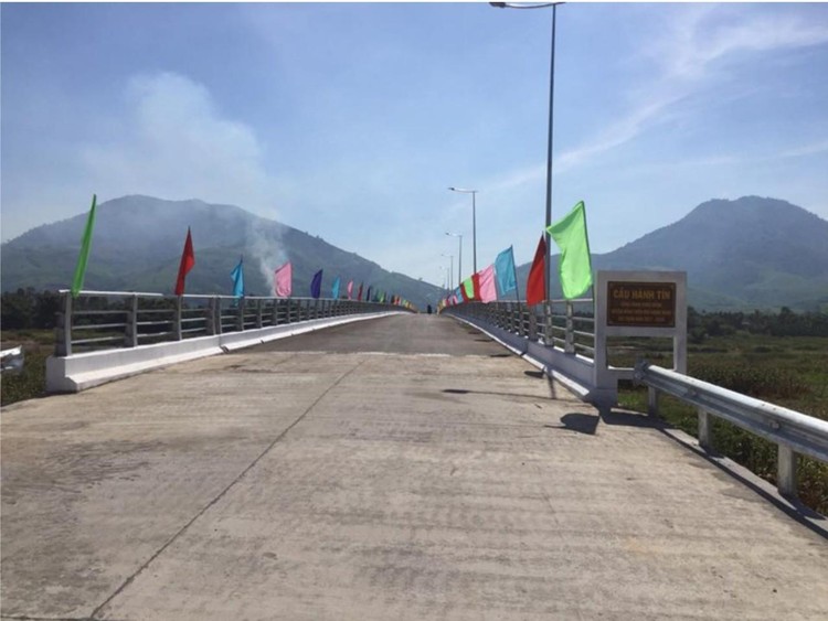 Cầu Hành Tín, một trong những dự án sử dụng vốn đầu tư công tại Nghĩa Hành bị thanh tra phát hiện nâng khống khối lượng và chi phí đầu tư