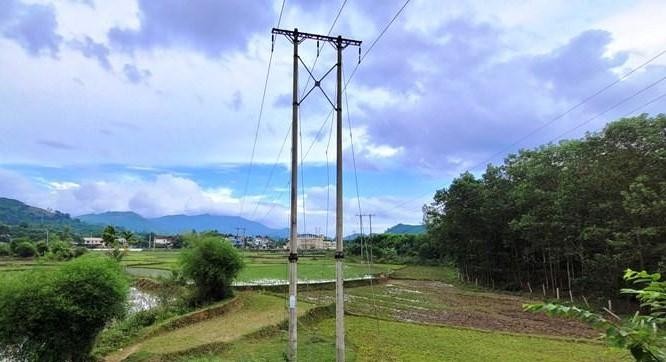 Tuyến 35kV Nước Trong - Núi Bút đã dừng vận hành nhưng ngành điện Quảng Ngãi vẫn chưa tháo dỡ