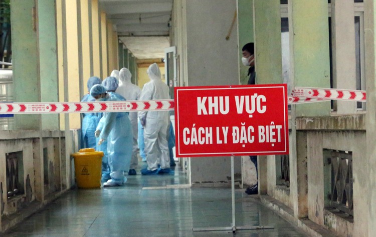 Ghi nhận thêm một ca mắc Covid-19 từ Nga về nước, Việt Nam có 373 ca nhiễm