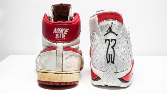 Đôi giày Nike của Michael Jordan dự kiến sẽ được bán với giá
từ 8 đến 12 tỷ đồng.