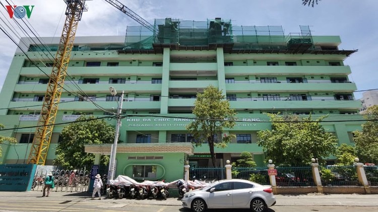 Bệnh viện Đà Nẵng sẽ sớm
được làm sạch để đón các bệnh khác đến chữa trị.