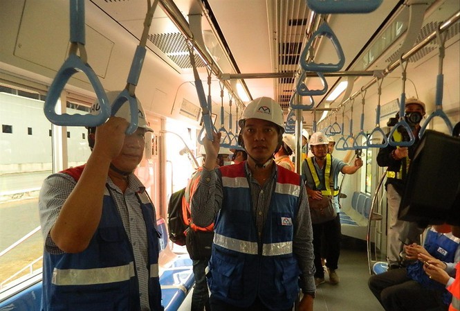 Đoàn tàu đầu tiên tuyến metro Bến Thành – Suối Tiên đã được TPHCM nhập về Depot Long Bình sẵn sàng chạy thử nghiệm