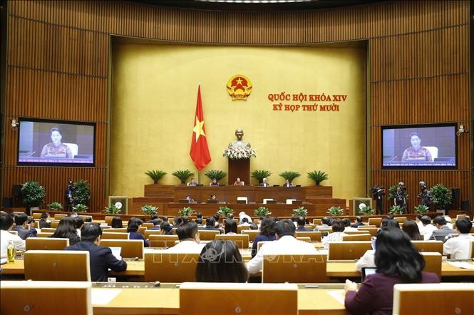Chủ tịch Quốc hội Nguyễn Thị Kim Ngân chủ trì phiên bế mạc Kỳ họp thứ 10, Quốc hội khóa XIV. Ảnh TTXVN
