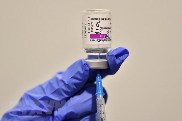 Vắcxin ngừa COVID-19 của hãng AstraZeneca. Ảnh: PAP/TTXVN