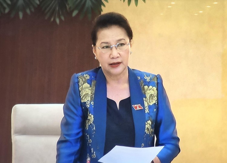 Chủ tịch Quốc hội Nguyễn Thị Kim Ngân phát biểu khai mạc Phiên họp. Ảnh chụp qua màn hình