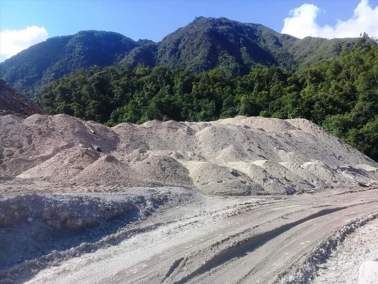 Một khu tập kết cát sỏi tại tỉnh TT- Huế