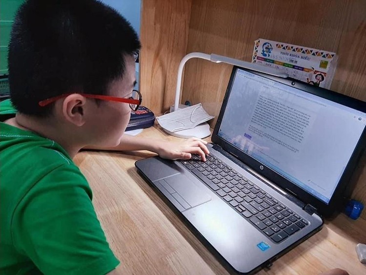 Học sinh tiểu học ở Hà Nội sẽ tham dự kiểm tra học kỳ II theo hình thức trực tuyến
