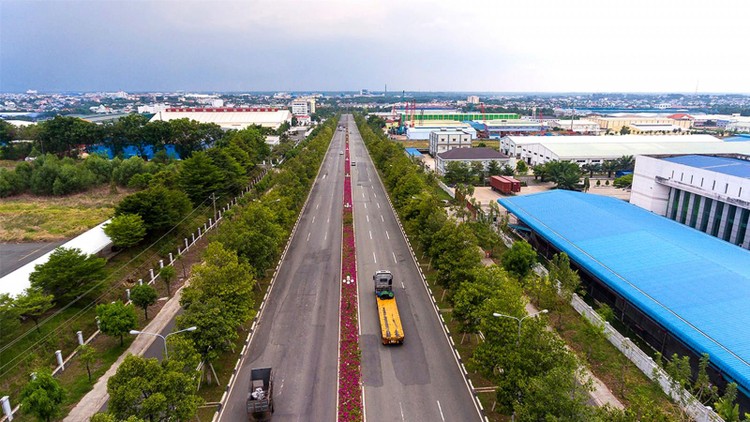 Hoàng Sơn vừa trúng Gói thầu Thi công xây dựng giai đoạn 1 thuộc Dự án Xây dựng đường từ cầu Tam Lập đến Đồng Phú. Ảnh chỉ mang tính minh họa. Nguồn Internet