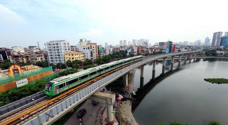 Dự án đường sắt Cát Linh-Hà Đông chính thức được bàn giao, đưa vào vận hành khai thác thương mại. Ảnh: Huy Hùng