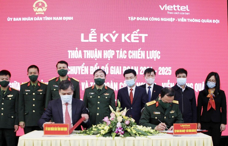 Viettel cam kết dành mọi nguồn lực để giúp tỉnh Nam Định hoàn thành chuyển đổi số vào năm 2030